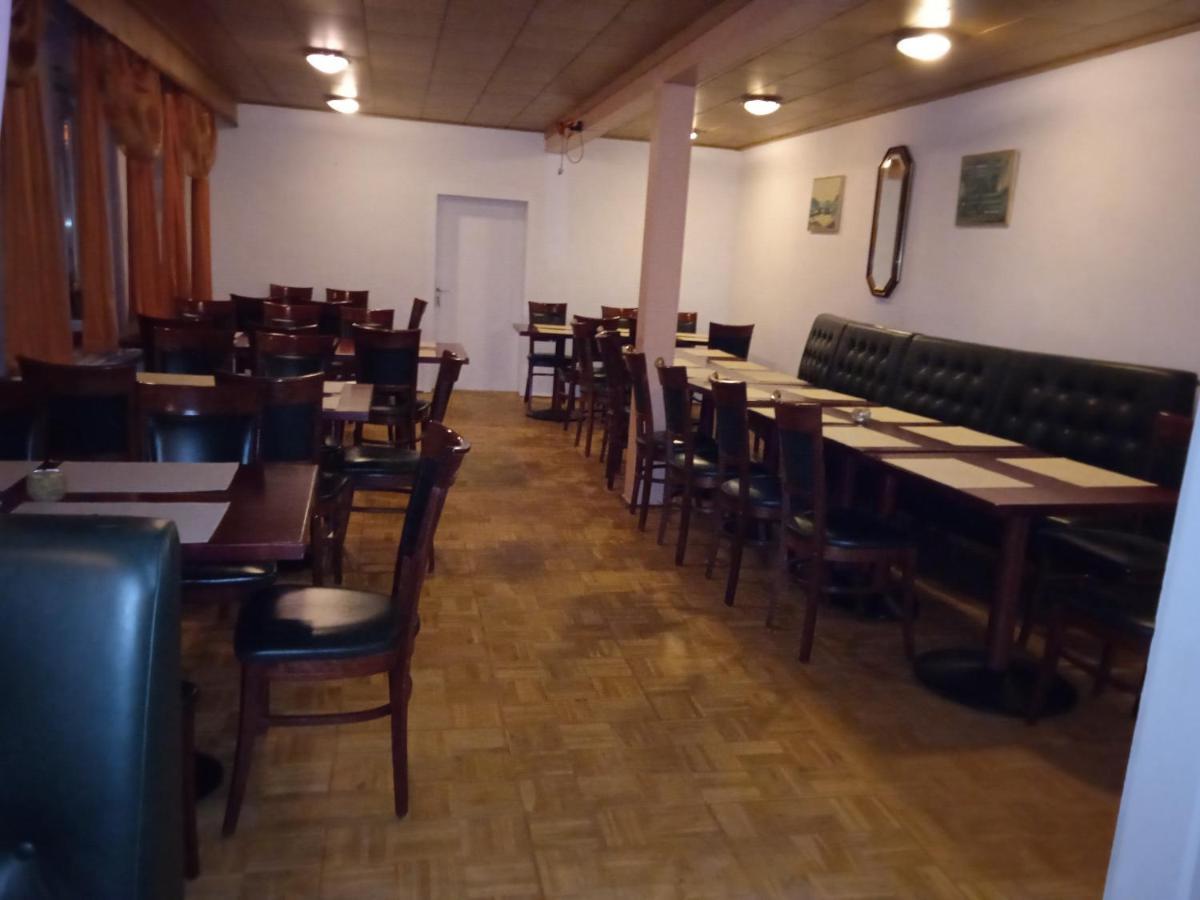 Hotel & Restaurant Zum Adlersberg Schleusingen Extérieur photo