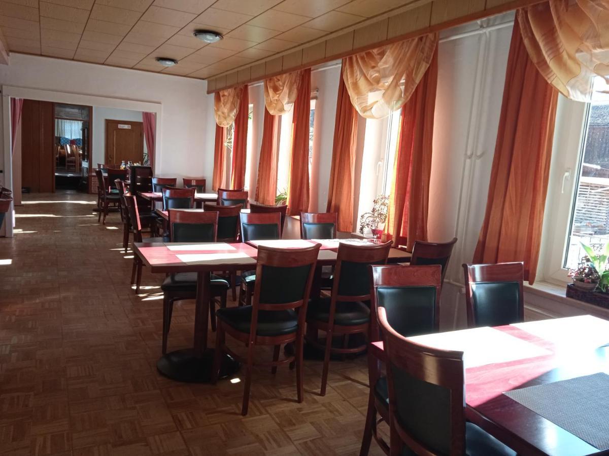 Hotel & Restaurant Zum Adlersberg Schleusingen Extérieur photo